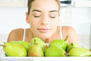 2F363F3300000578-3352901-Researchers_revealed_that_people_who_consume_pears_are_35_less_l-m-25_1449680058601